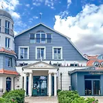 Baltischer Hof 25 *